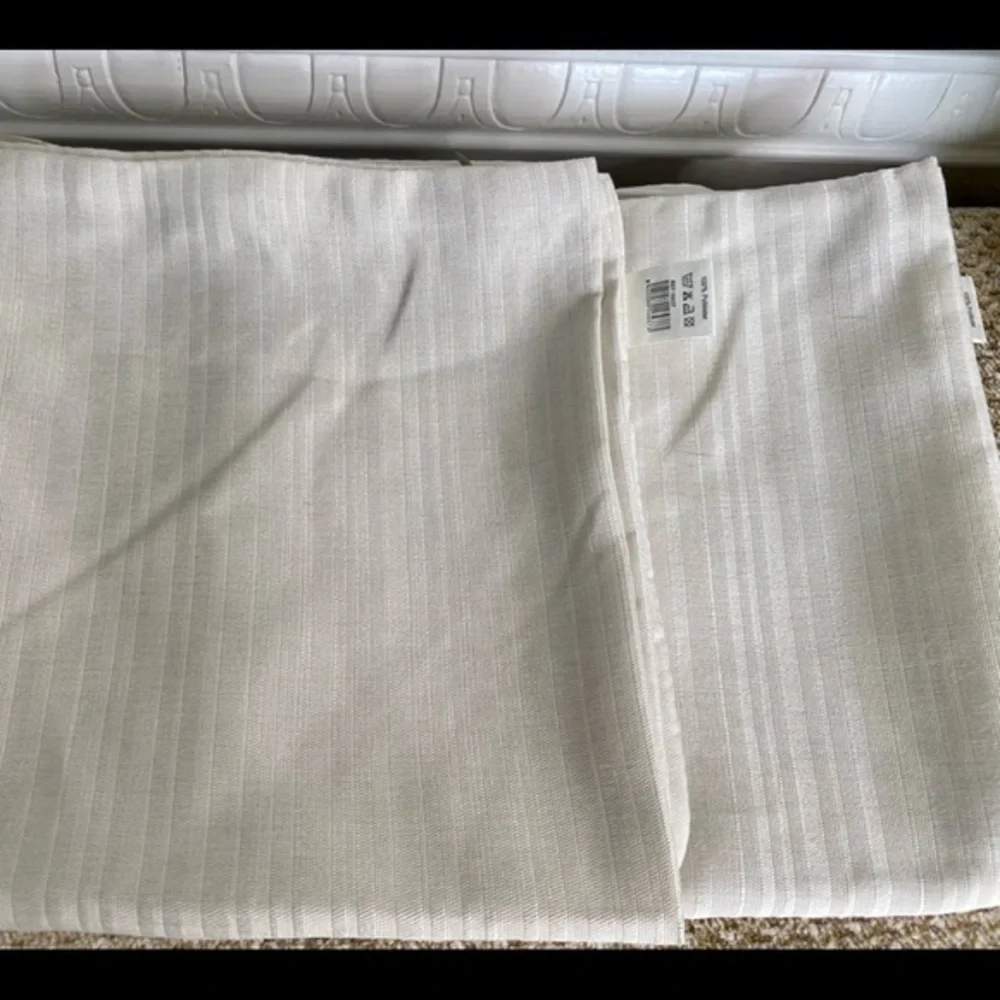 🌸Set of 2 Pillow Cases🤍🤎